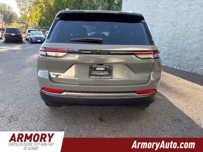 2027 Jeep Grand Cherokee Laredo Altitude