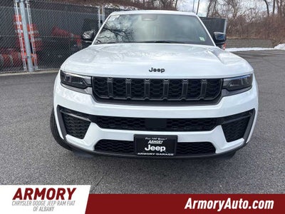 2026 Jeep Grand Cherokee Laredo Altitude