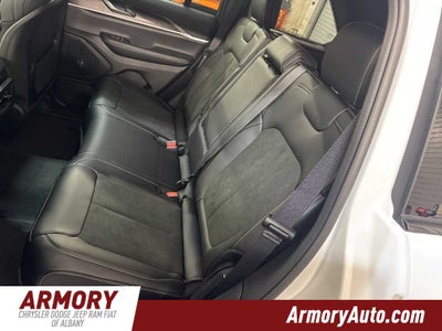 2026 Jeep Grand Cherokee Laredo Altitude