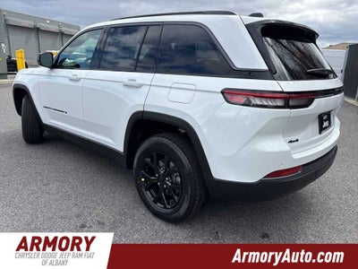 2026 Jeep Grand Cherokee Laredo Altitude