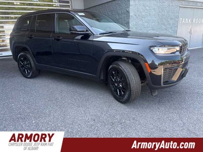 2026 Jeep Grand Cherokee Laredo Altitude