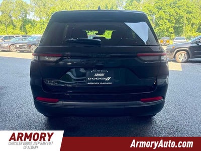 2026 Jeep Grand Cherokee Laredo Altitude