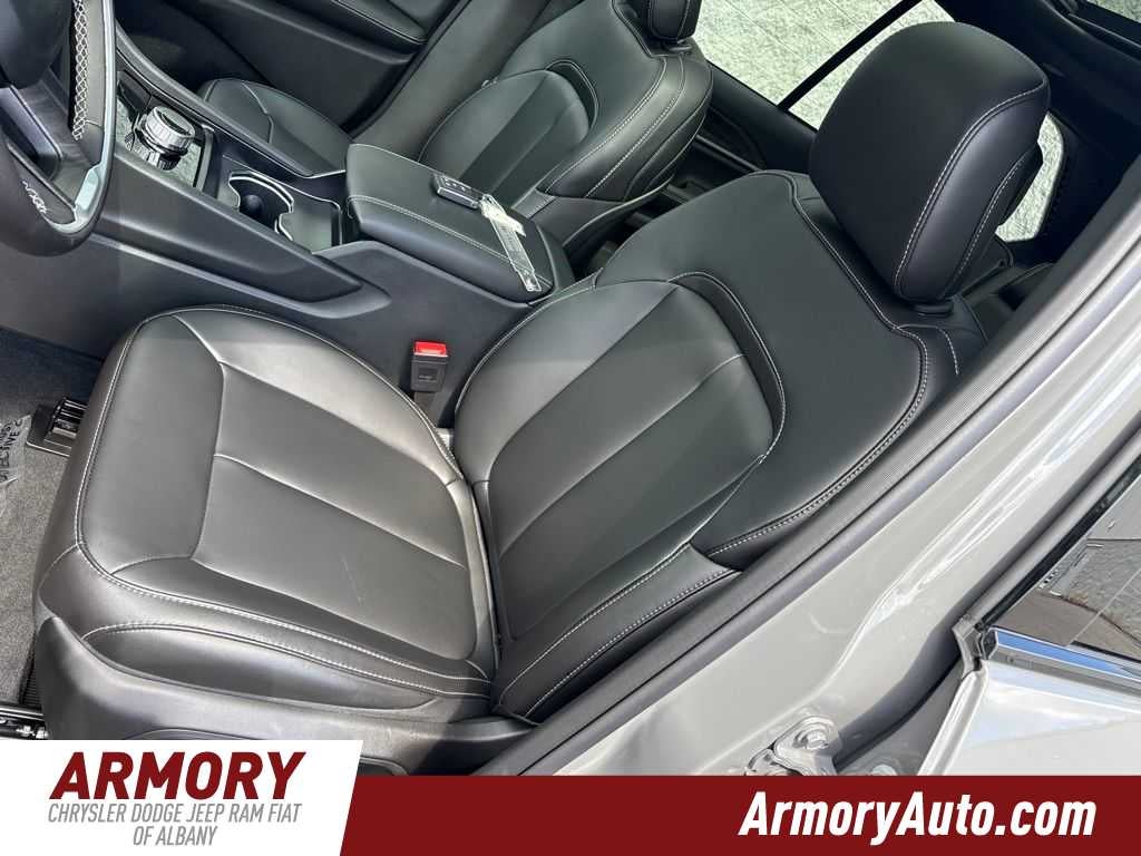 2027 Jeep Grand Cherokee Limited
