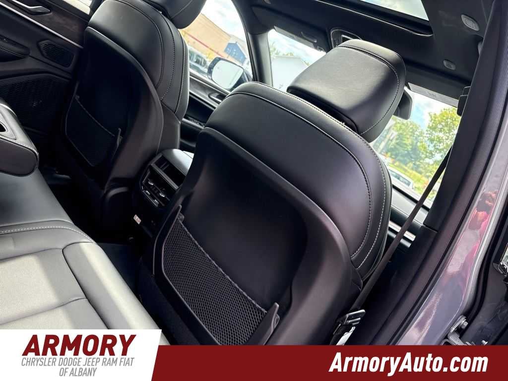 2027 Jeep Grand Cherokee Limited