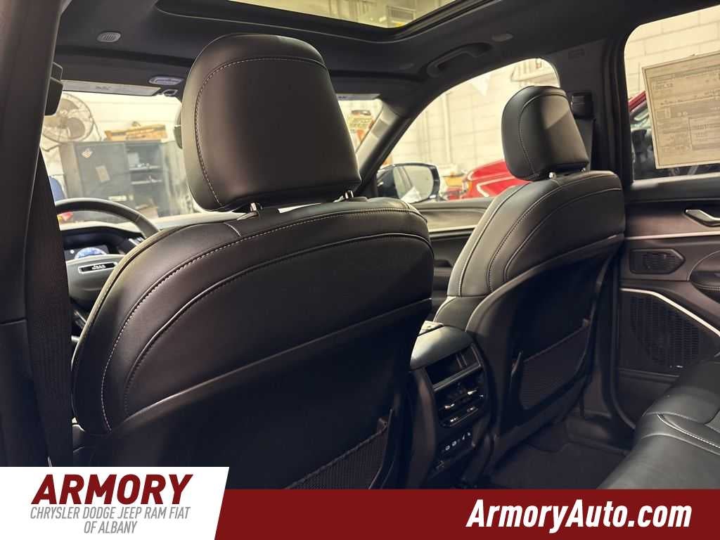 2026 Jeep Grand Cherokee Limited Reserve