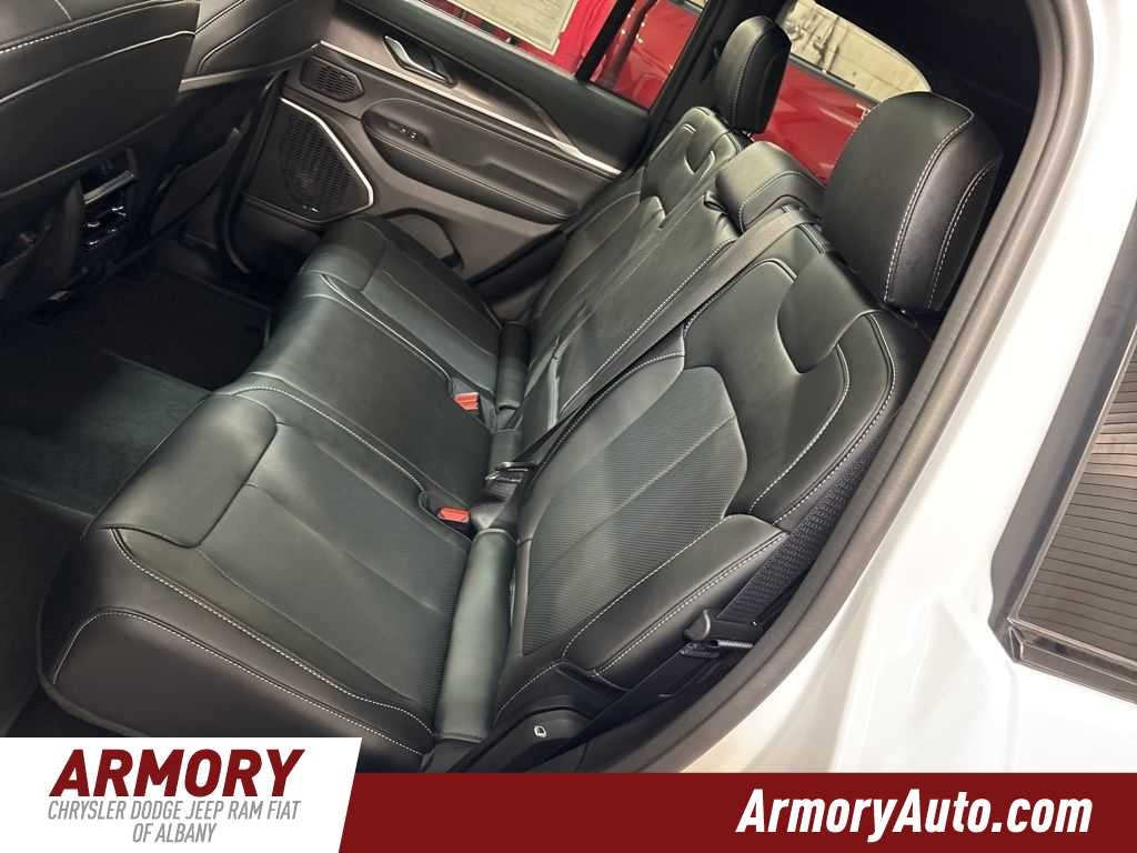 2026 Jeep Grand Cherokee Limited Reserve