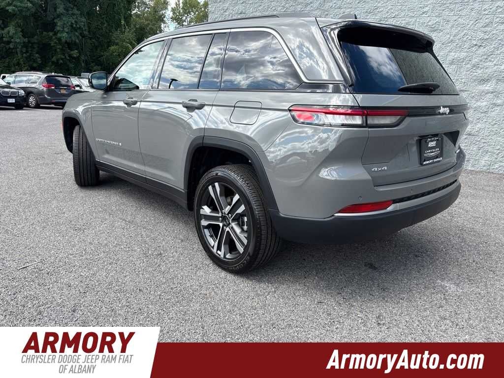 2027 Jeep Grand Cherokee Limited