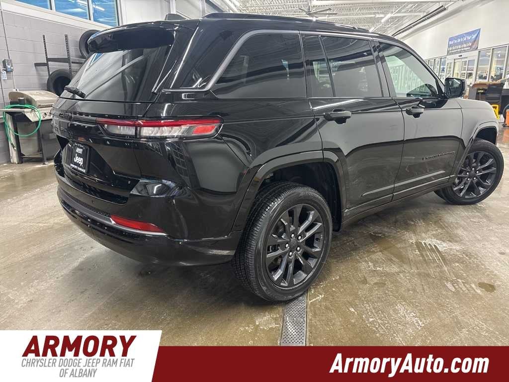 2026 Jeep Grand Cherokee Limited Reserve