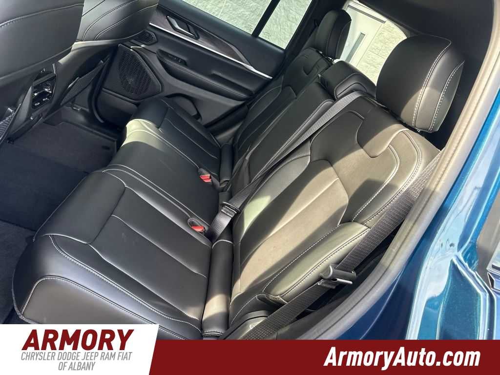 2027 Jeep Grand Cherokee Limited