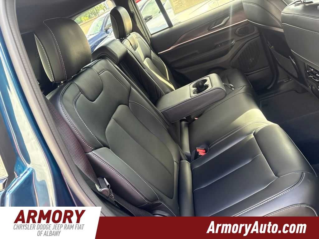 2027 Jeep Grand Cherokee Limited