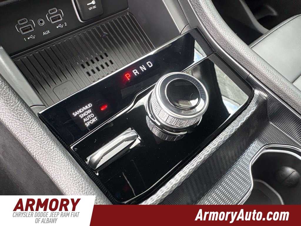 2027 Jeep Grand Cherokee Limited