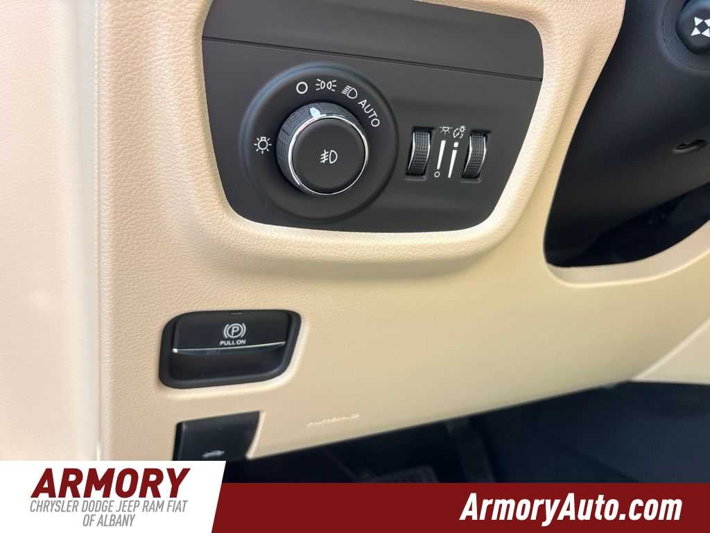 2027 Jeep Grand Cherokee Limited