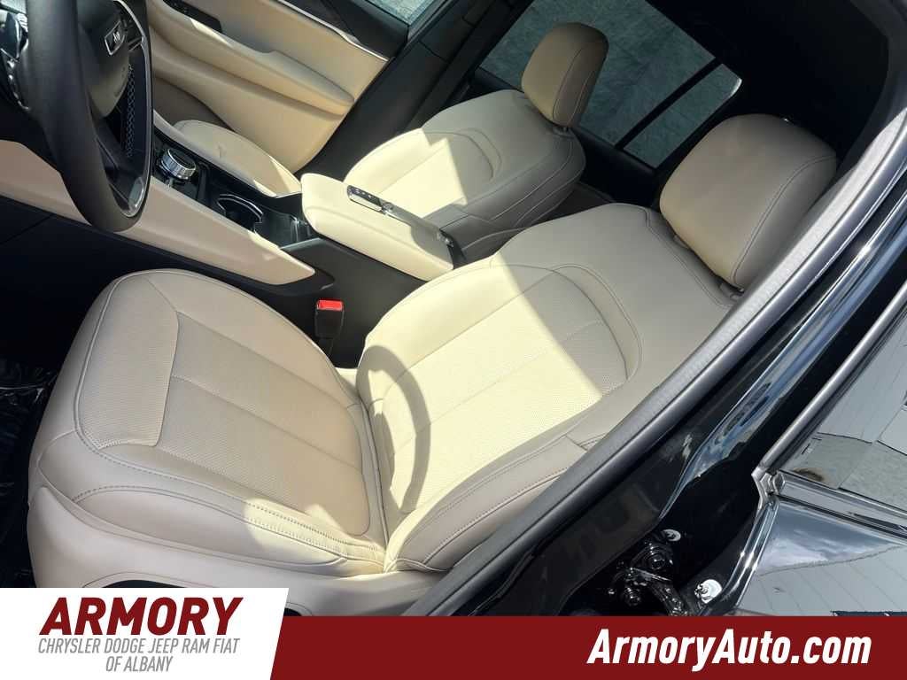 2027 Jeep Grand Cherokee Limited