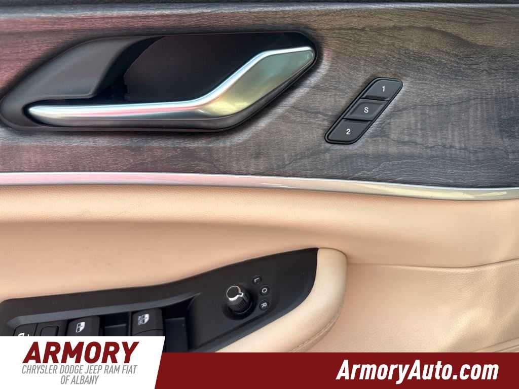 2027 Jeep Grand Cherokee Limited