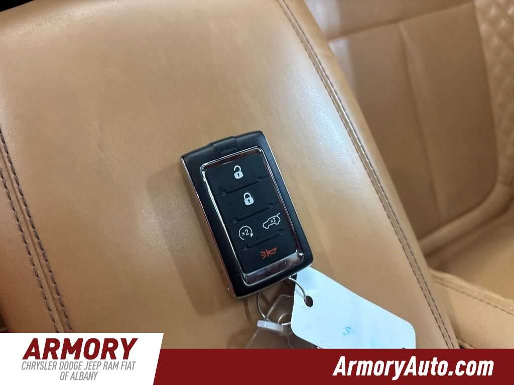 2023 Jeep Grand Cherokee Summit Reserve