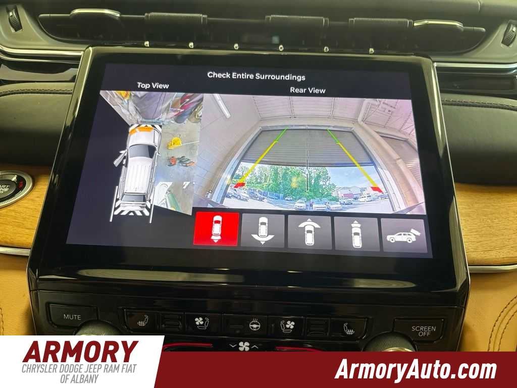 2023 Jeep Grand Cherokee Summit Reserve