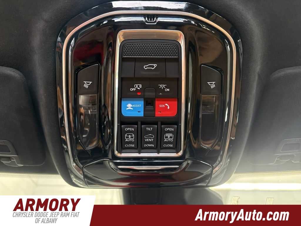 2023 Jeep Grand Cherokee Summit Reserve