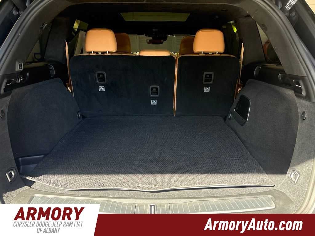 2023 Jeep Grand Cherokee Summit Reserve