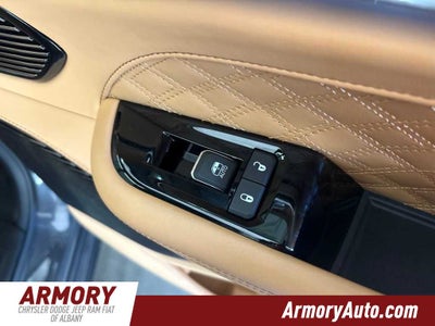2023 Jeep Grand Cherokee Summit Reserve