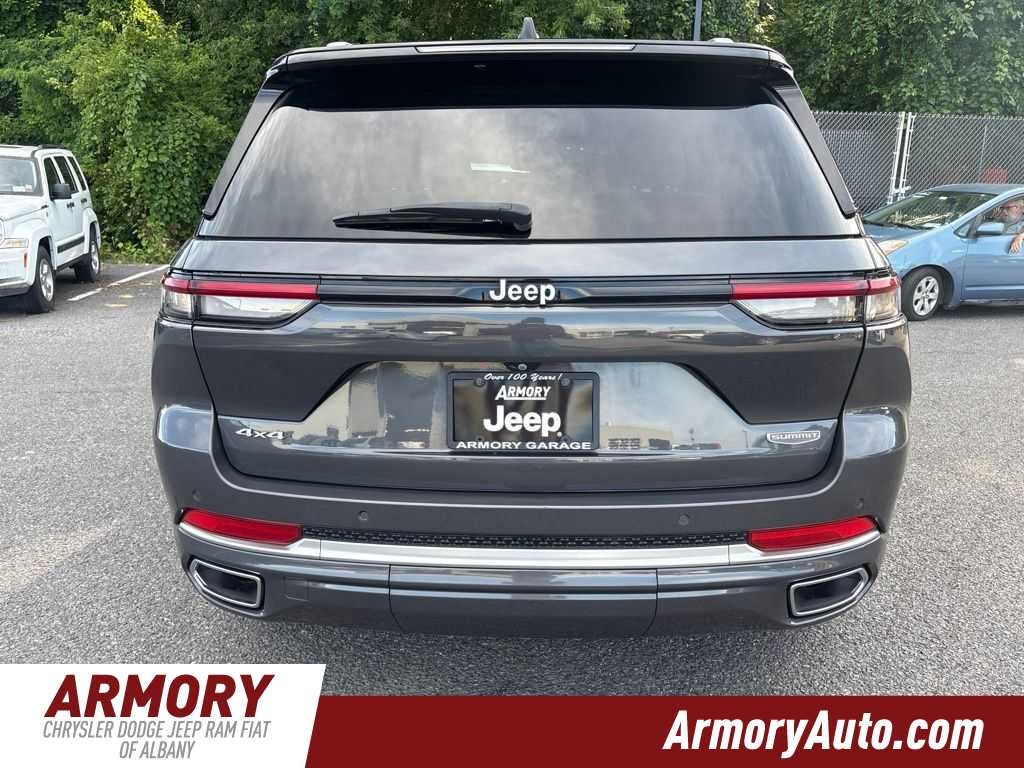 2023 Jeep Grand Cherokee Summit Reserve