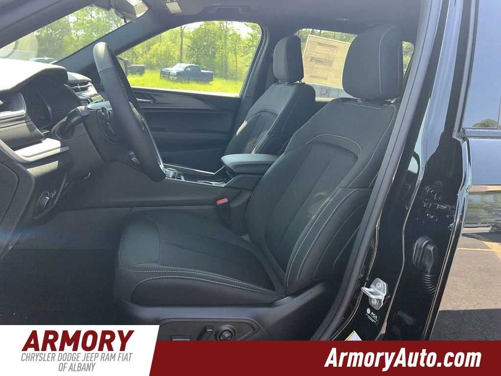 2026 Jeep Grand Cherokee L Laredo X