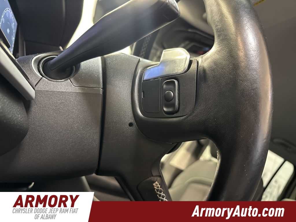 2021 Jeep Grand Cherokee L Laredo