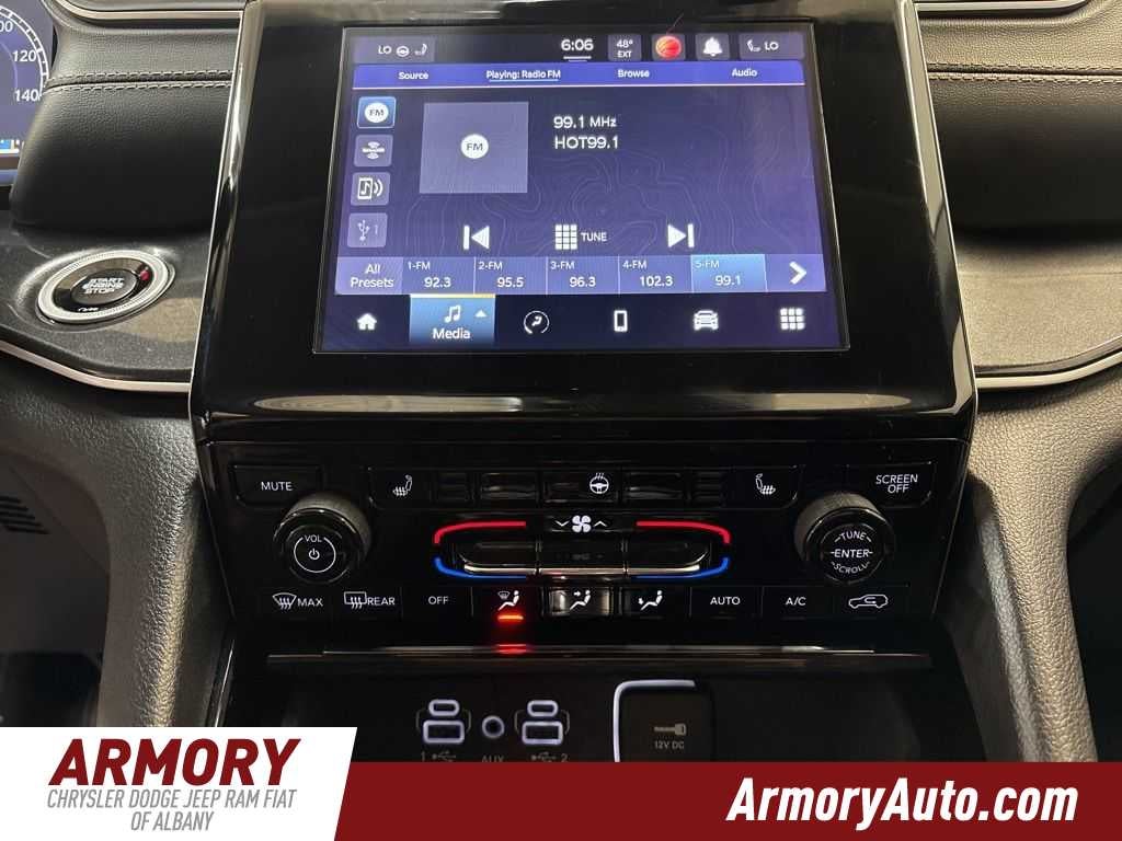 2021 Jeep Grand Cherokee L Laredo