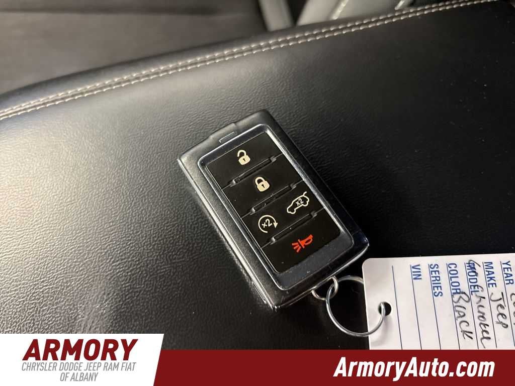 2021 Jeep Grand Cherokee L Laredo