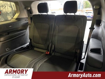 2021 Jeep Grand Cherokee L Laredo