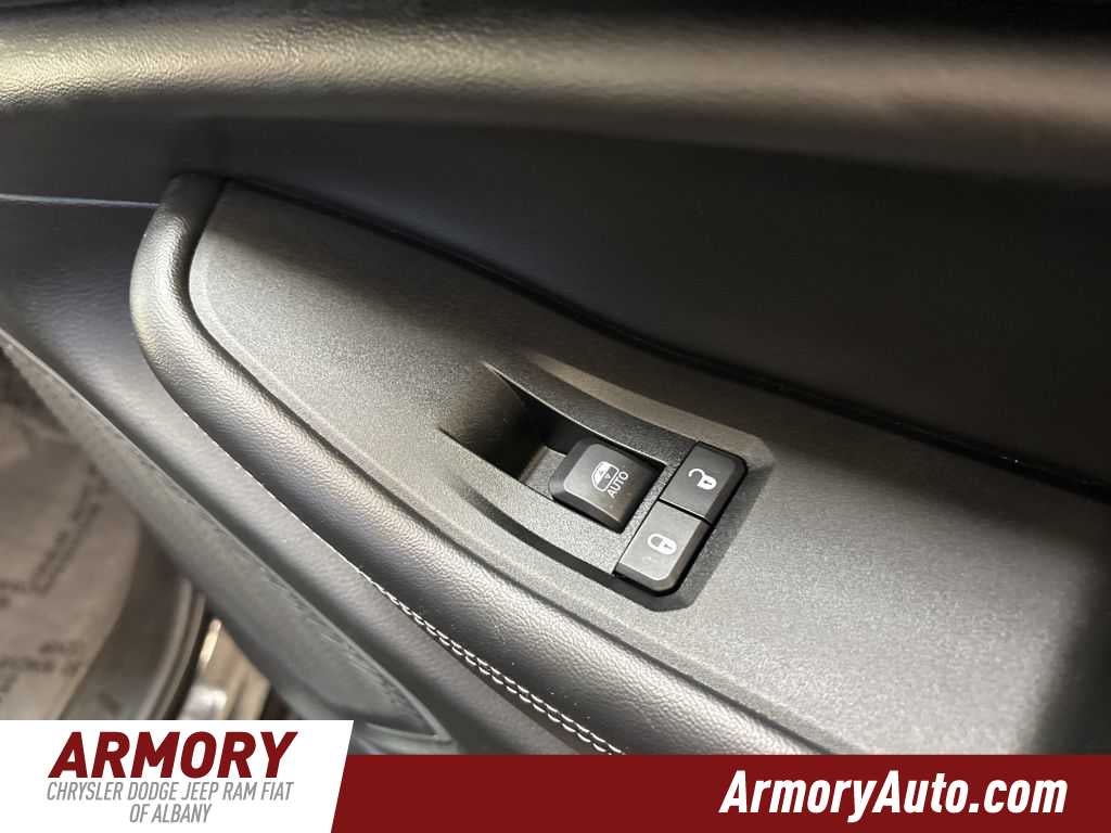 2021 Jeep Grand Cherokee L Laredo