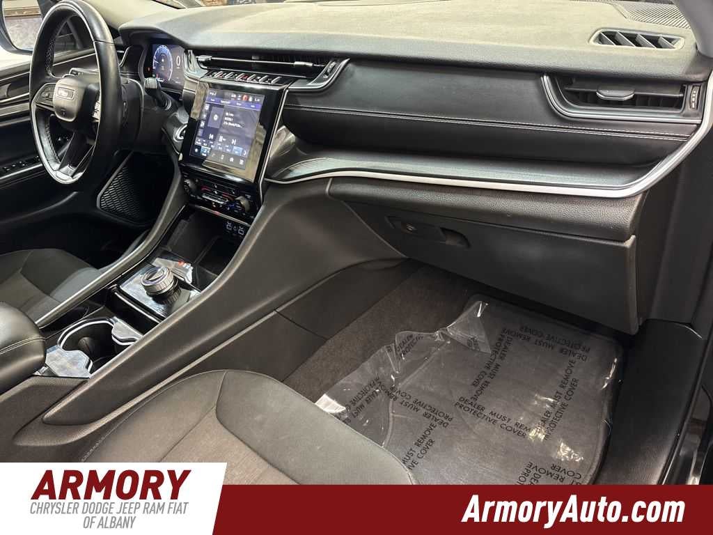 2021 Jeep Grand Cherokee L Laredo