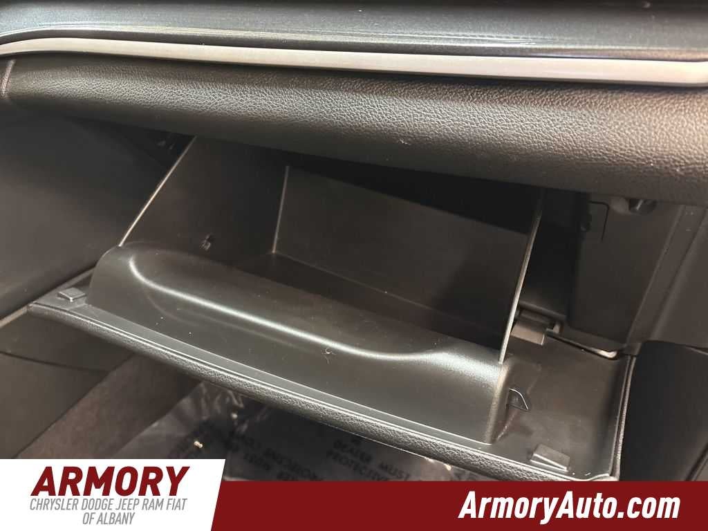 2021 Jeep Grand Cherokee L Laredo