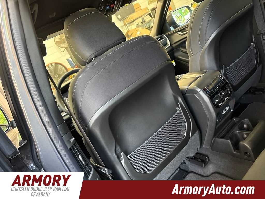 2026 Jeep Grand Cherokee L Laredo X