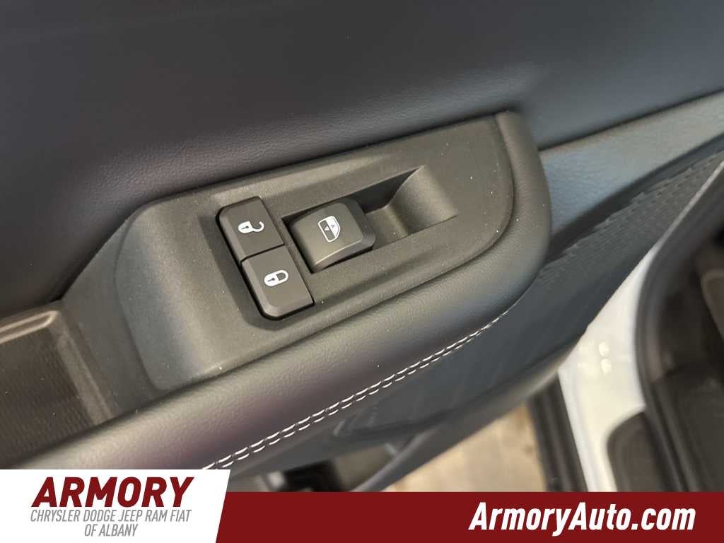 2025 Jeep Grand Cherokee L Laredo X