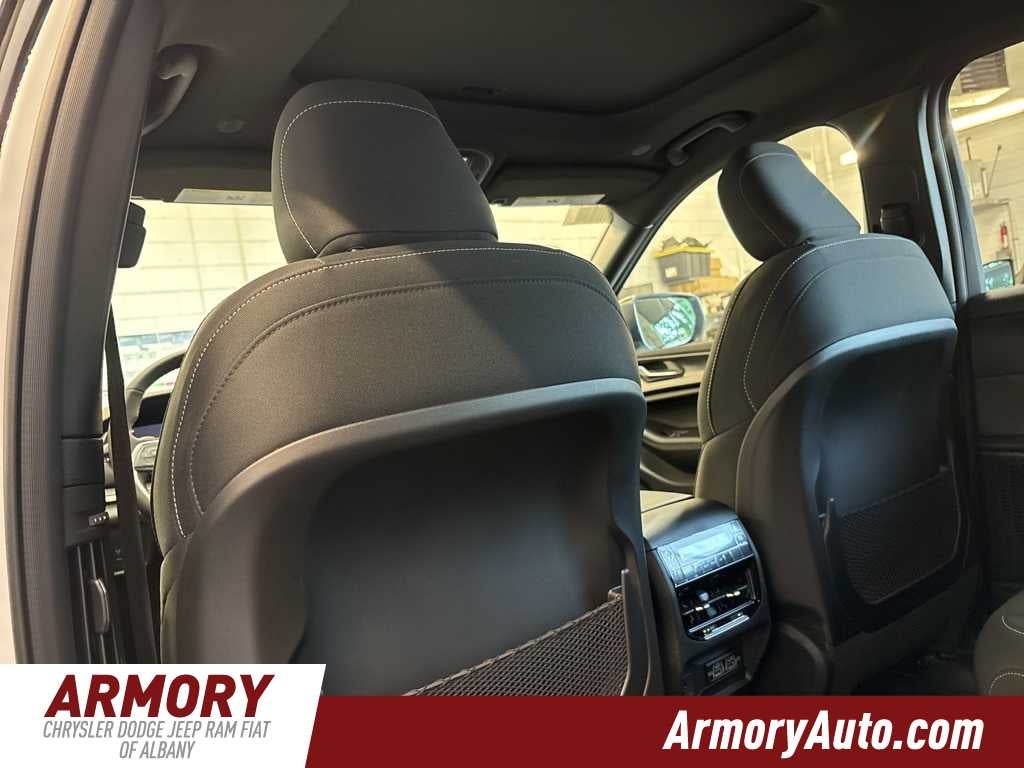 2025 Jeep Grand Cherokee L Laredo X