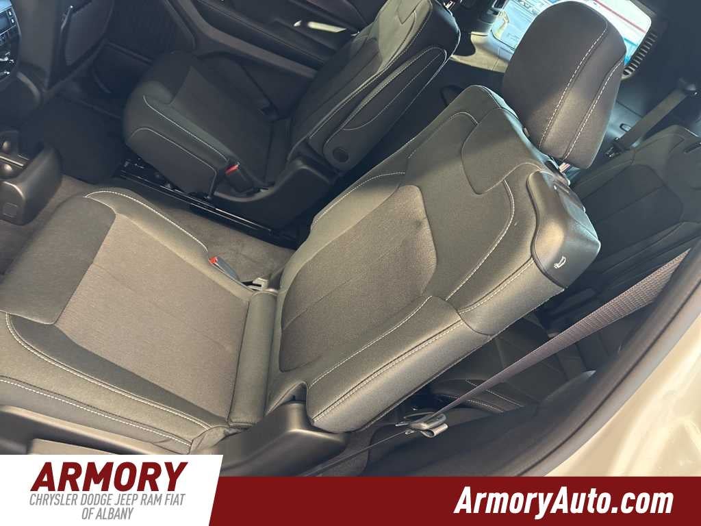 2025 Jeep Grand Cherokee L Laredo X