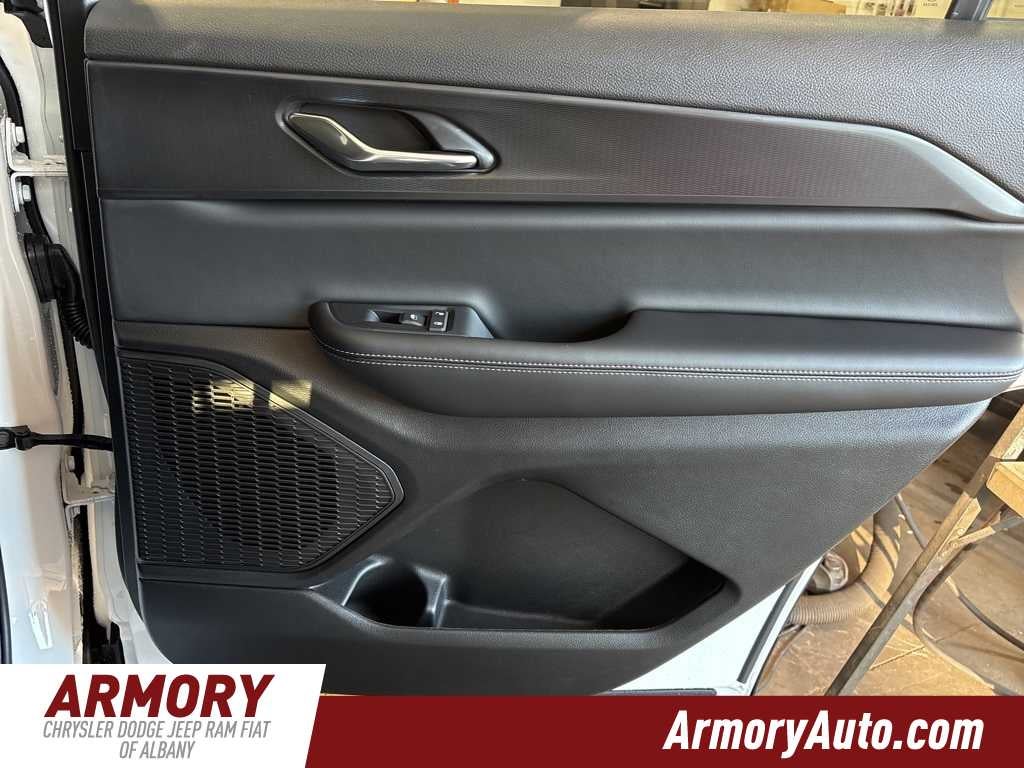 2025 Jeep Grand Cherokee L Laredo X