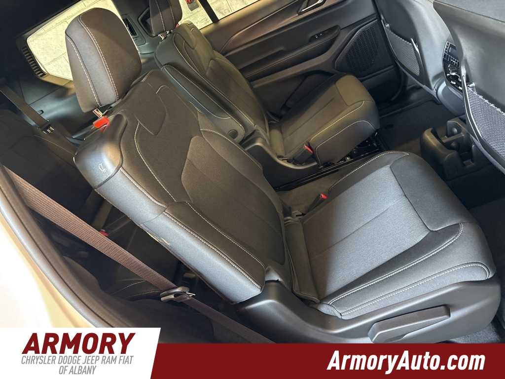 2025 Jeep Grand Cherokee L Laredo X