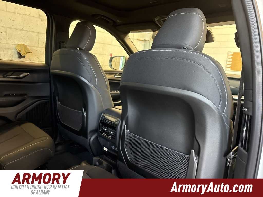 2025 Jeep Grand Cherokee L Laredo X