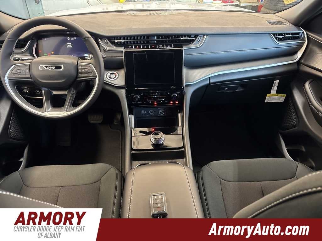 2025 Jeep Grand Cherokee L Laredo X