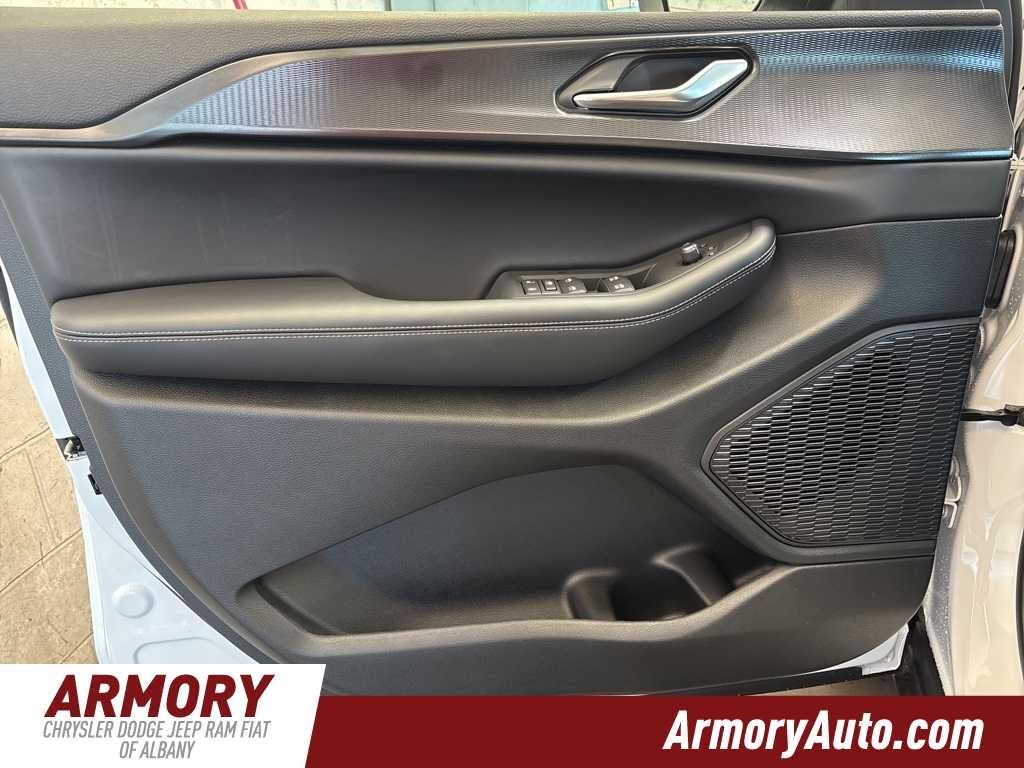 2025 Jeep Grand Cherokee L Laredo X