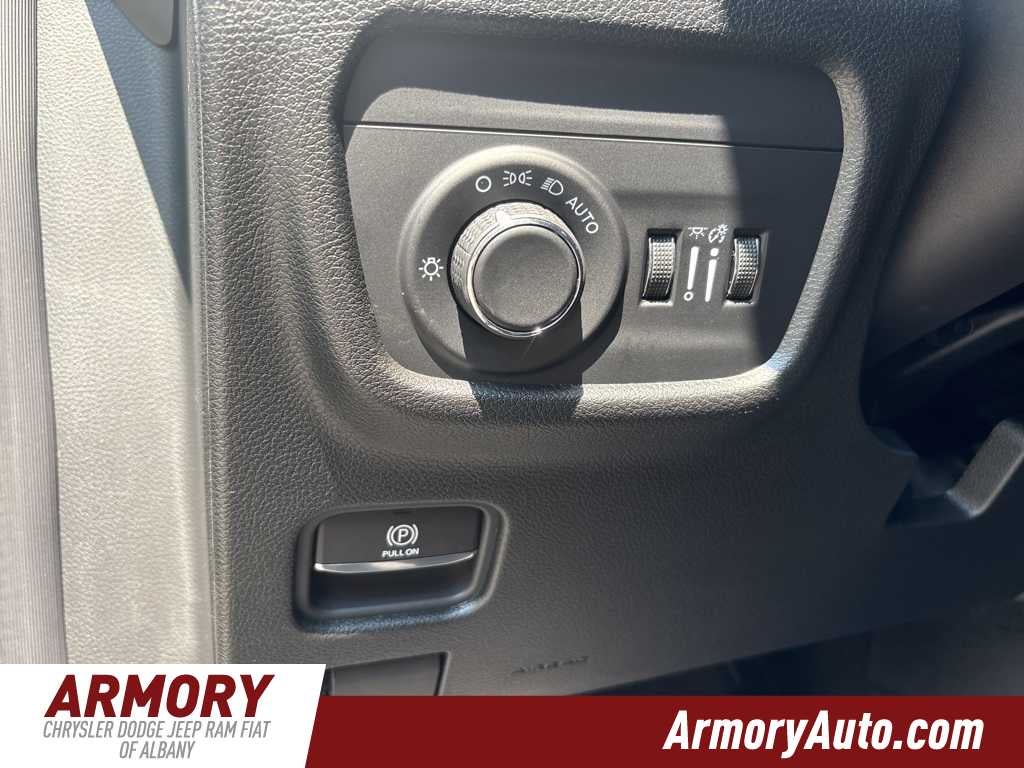 2025 Jeep Grand Cherokee L Laredo X