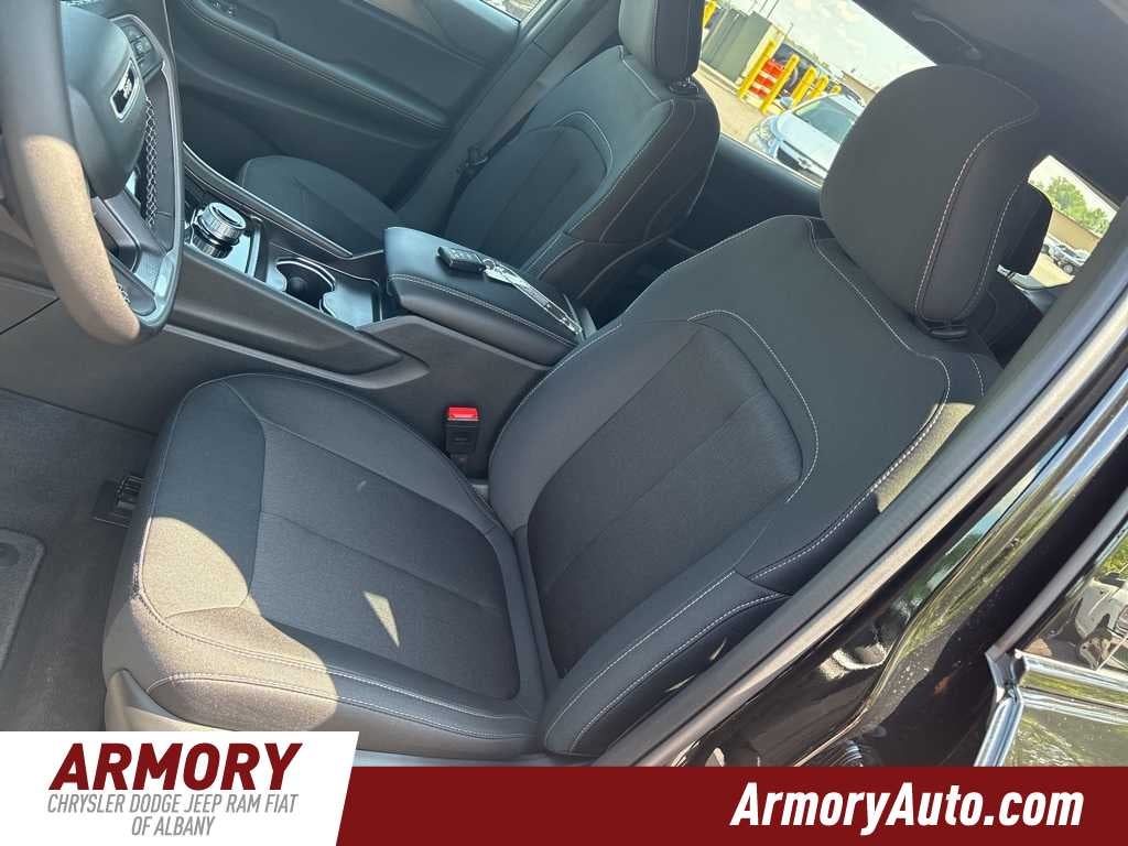 2025 Jeep Grand Cherokee L Laredo X