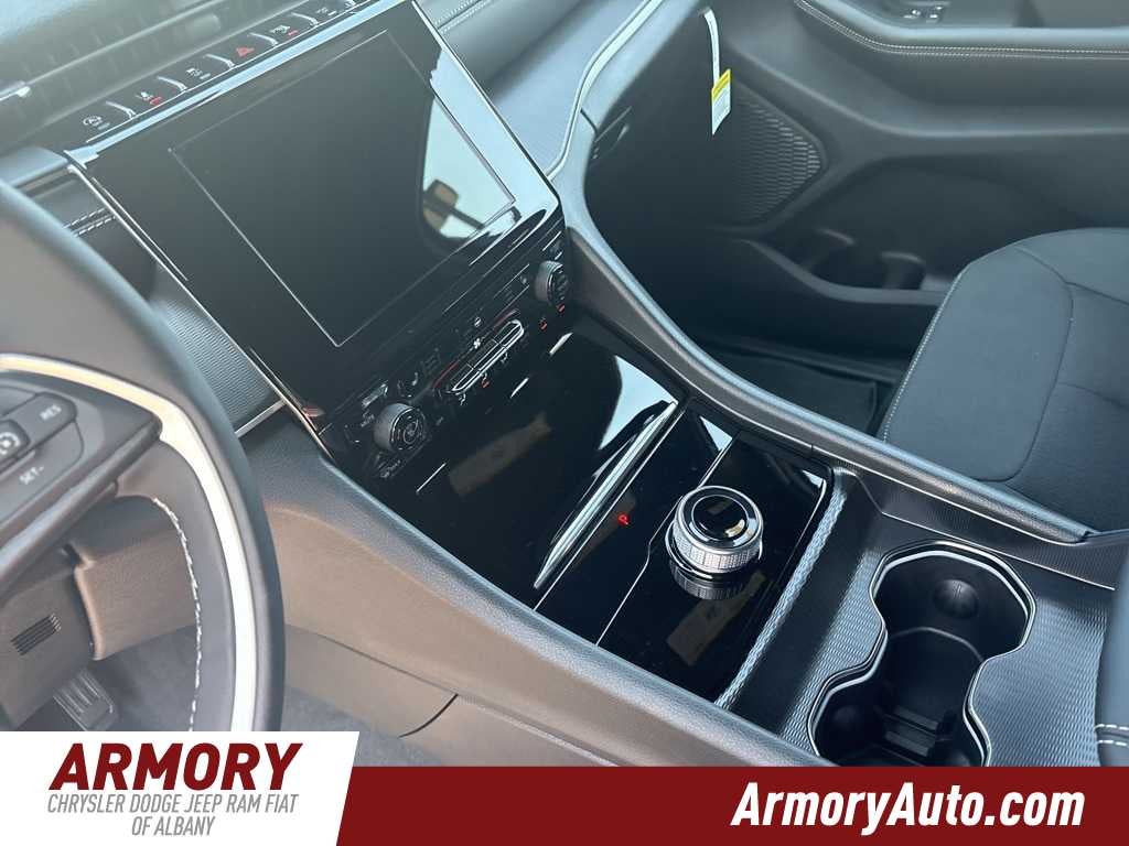 2025 Jeep Grand Cherokee L Laredo X