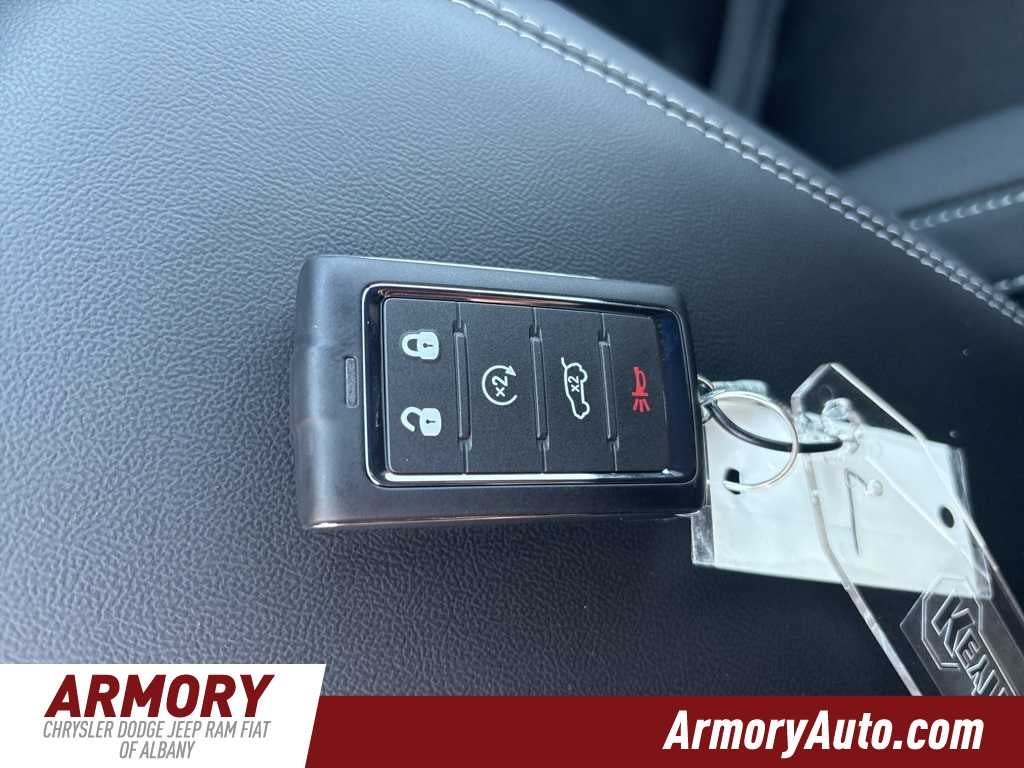 2025 Jeep Grand Cherokee L Laredo X