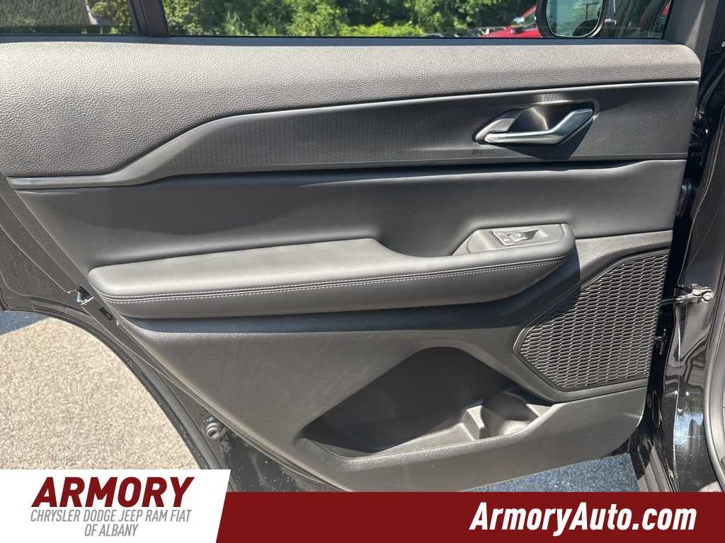 2025 Jeep Grand Cherokee L Laredo X