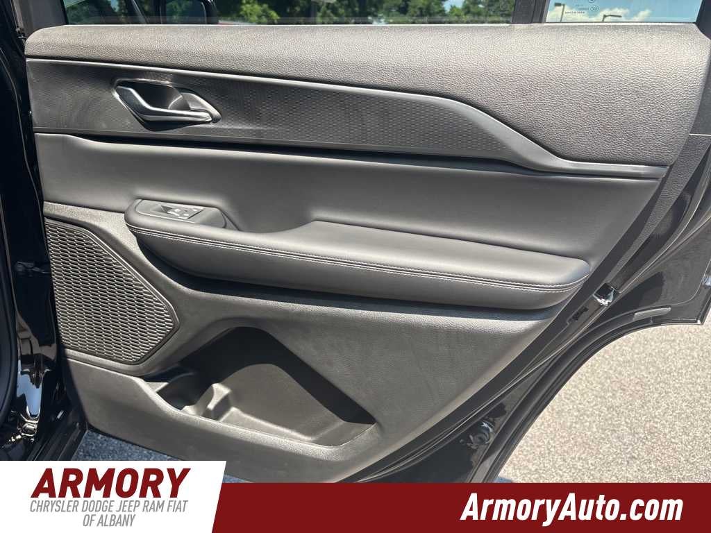 2025 Jeep Grand Cherokee L Laredo X