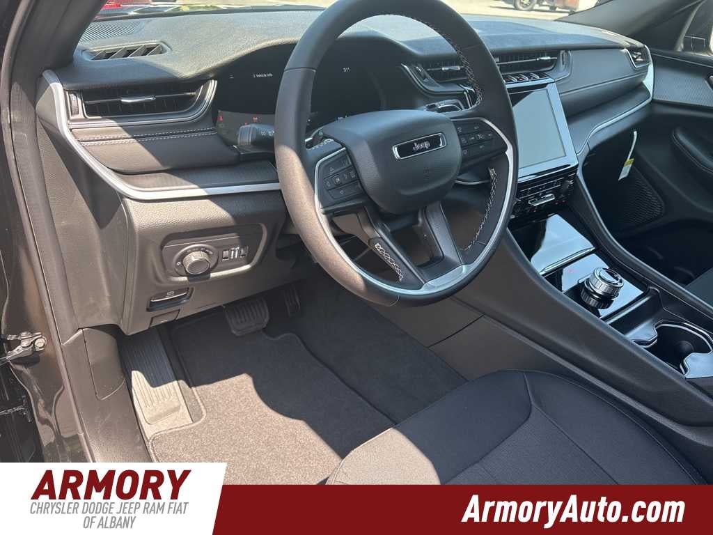 2025 Jeep Grand Cherokee L Laredo X