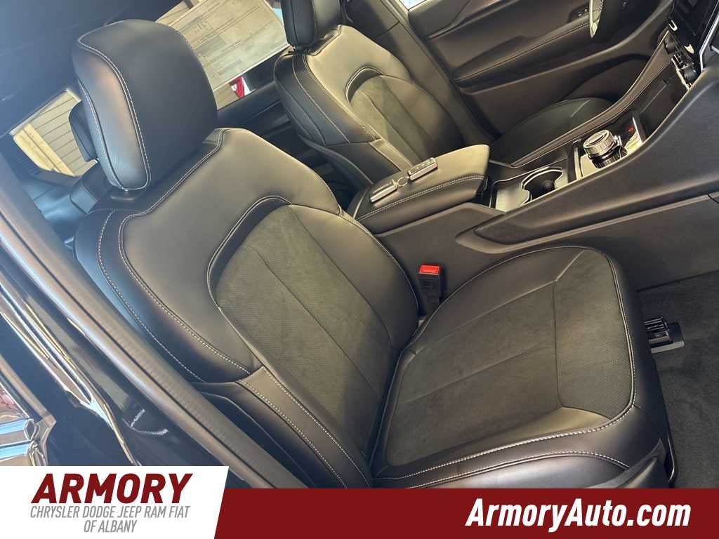 2025 Jeep Grand Cherokee L Altitude X