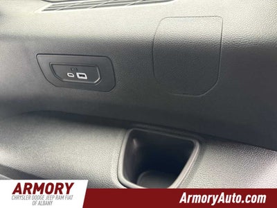 2027 Jeep Grand Cherokee L Laredo Altitude